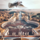 Piazza San Pietro gremita e colomba bianca che vola